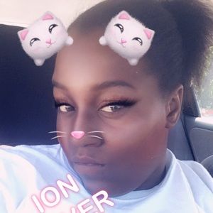 Meet your Posher, Kanesha